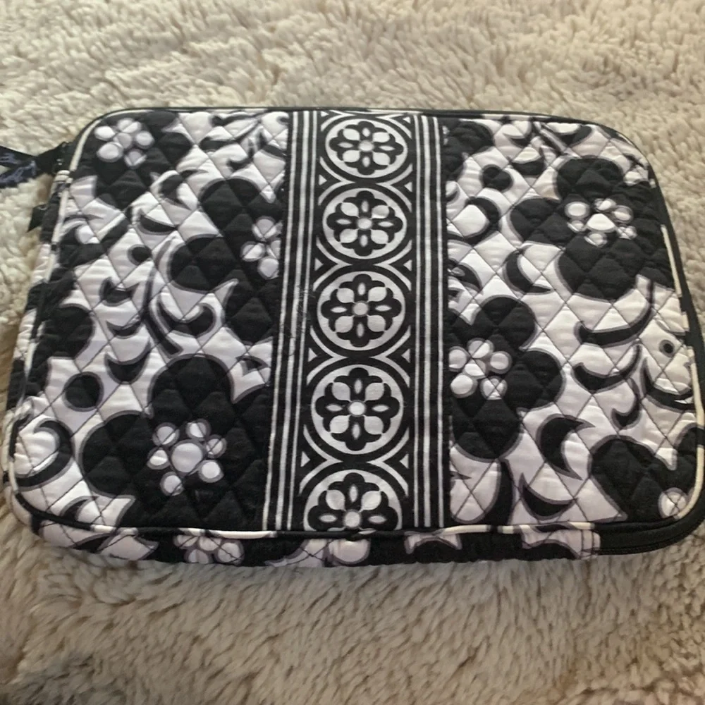 Vera Bradley great 11”